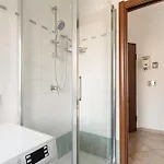Guesthost - Comfy Near Pasteur M1 밀라노