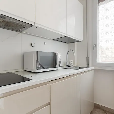 Guesthost - Comfy Near Pasteur M1 Apartman *