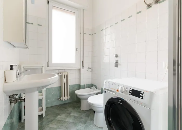 Guesthost - Comfy Near Pasteur M1 Milano