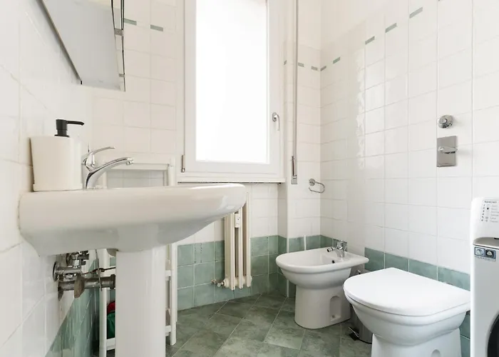 Apartman Guesthost - Comfy Near Pasteur M1 *