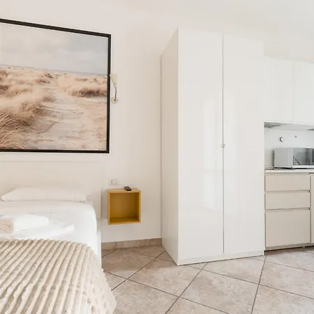 Appartamento Guesthost - Comfy Near Pasteur M1 Milano
