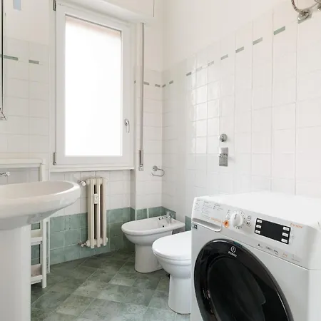 Guesthost - Comfy Near Pasteur M1 Milano