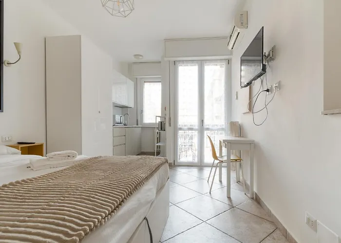 Guesthost - Comfy Near Pasteur M1 Apartment *